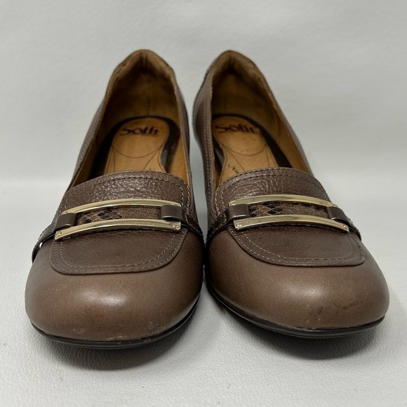 Sofft Size 9M Shoes Womens Slip-On Pumps Buckle Detail Stacked Heels Taupe Shoes - Picture 7 of 12
